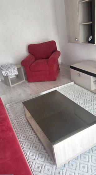 Apartament cu 2 camere decomandat în Pandurilor