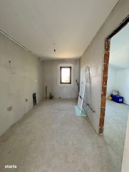 Casă cu 4 camere cu Teren 500 Mp în Central