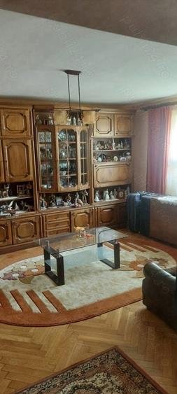 Casă cu 5 camere cu Teren 720 Mp în Câmpulung Moldovenesc