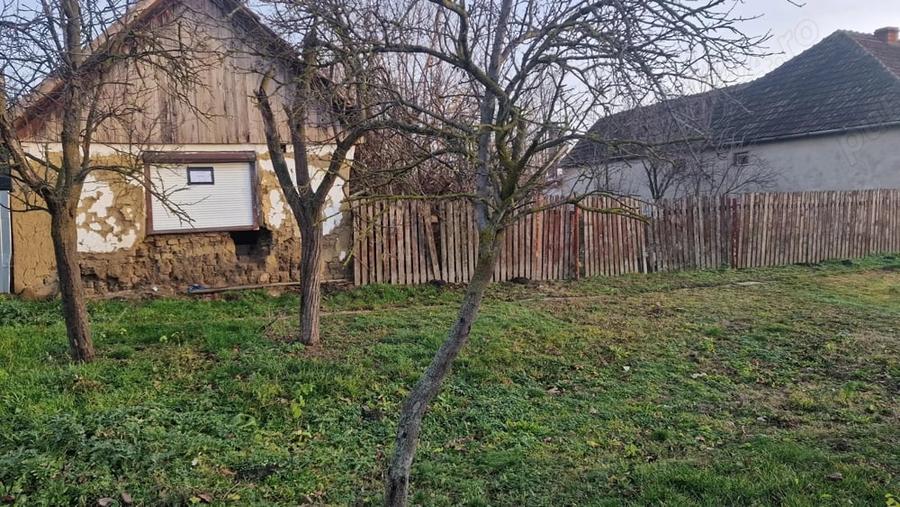 Teren de 1885 mp, în Olari