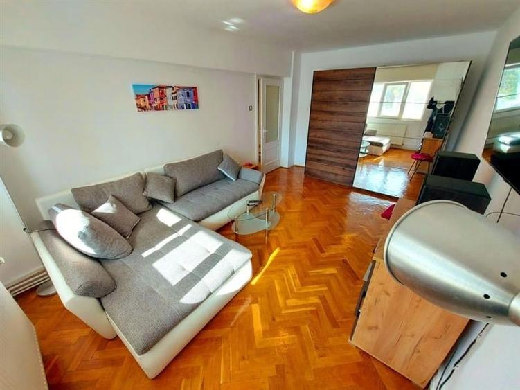 Apartament cu 3 camere decomandat în Gheorgheni — fotografia 1