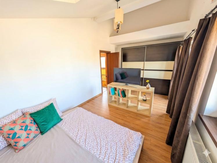 Casă individuală cu 4 camere cu Teren 211 Mp în Tunari