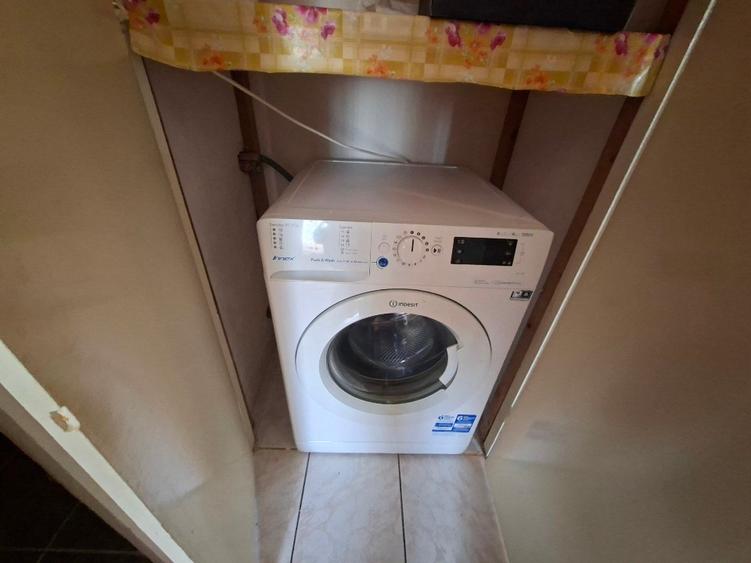 Apartament cu 3 camere decomandat, mobilat în Cantacuzino