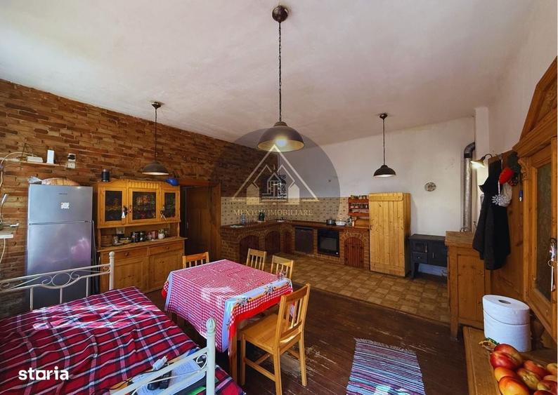 Casă cu 4 camere în Richiș