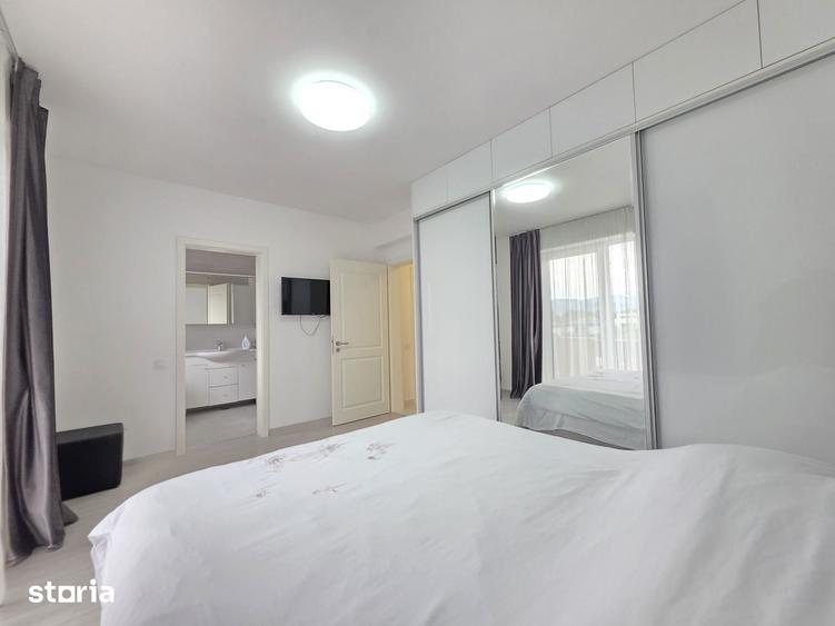Casă cu 4 camere cu Teren 290 Mp în Stupini