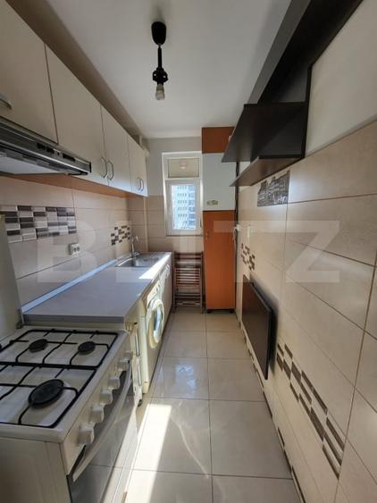 Apartament cu 2 camere decomandat, mobilat în Hala Centrală