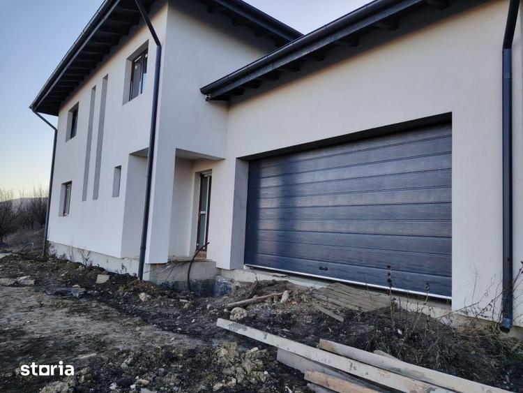 Casă cu 4 camere cu Teren 500 Mp în Zorilor
