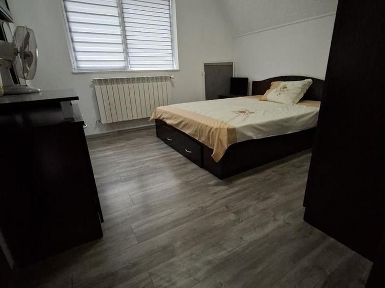 Casă individuală cu 4 camere cu Teren 350 Mp în Cârcea