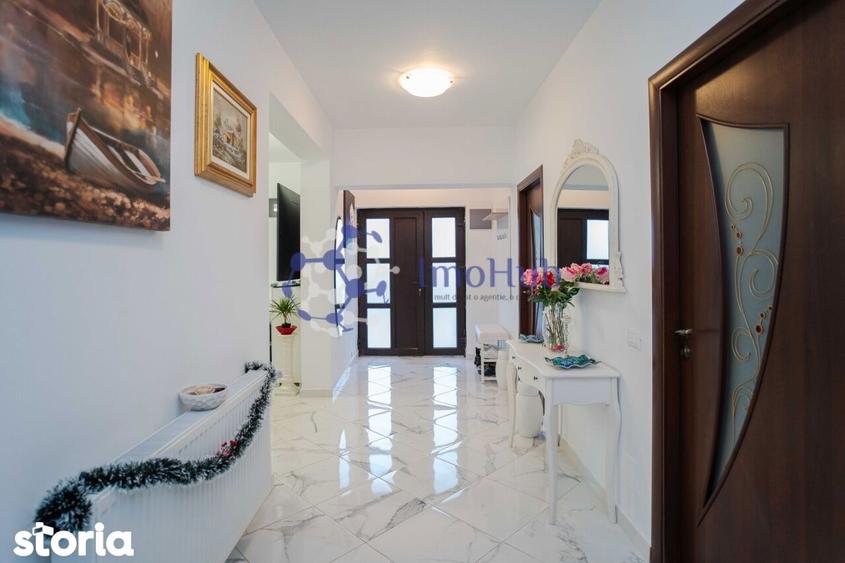 Casă cu 5 camere cu Teren 1805 Mp în Lețcani