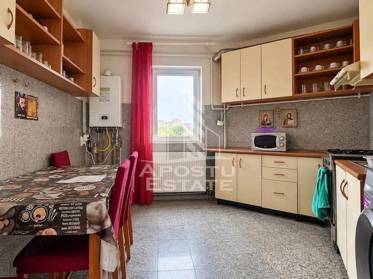 Apartament cu 2 camere decomandat în Micălaca