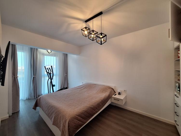 Apartament cu 2 camere semidecomandat, mobilat în Florești