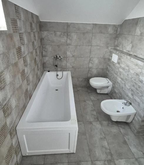 Casă cu Teren 500 Mp în Central