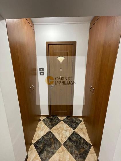 Apartament cu 2 camere decomandat în Politehnica