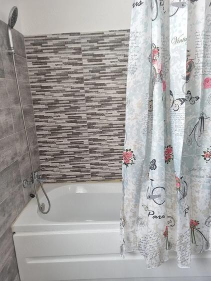 Apartament cu 2 camere decomandat în Giarmata