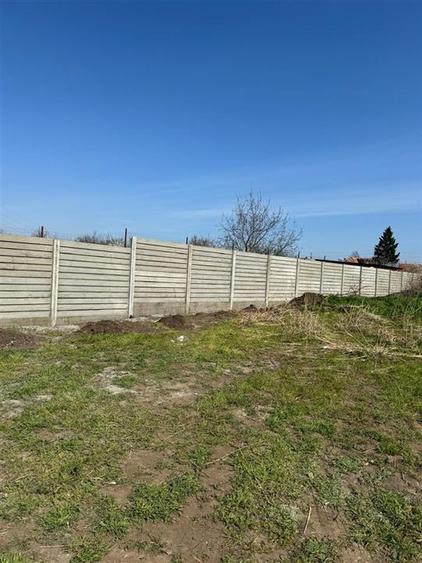Teren Construcții intravilan de 1.1000000238419 mp, în Poltur