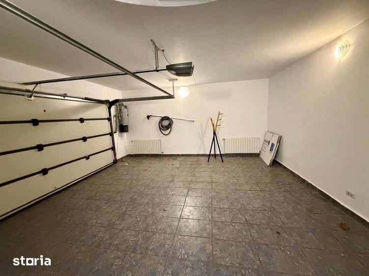Casă cu 5 camere cu Teren 460 Mp în Central