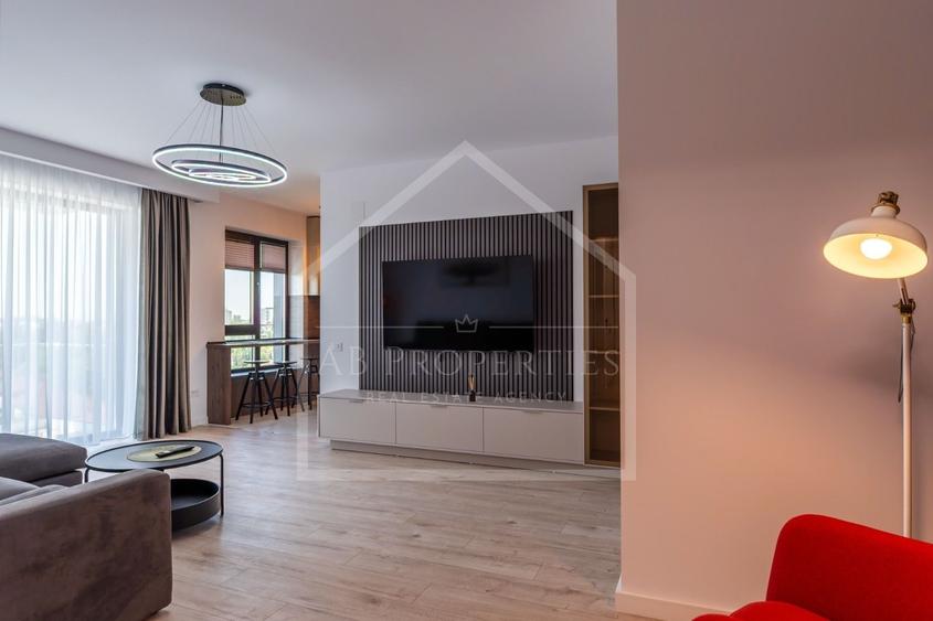 Apartament cu 3 camere decomandat, mobilat în Sisești