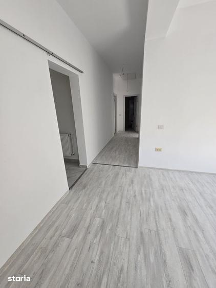 Casă cu 3 camere cu Teren 250 Mp în Central