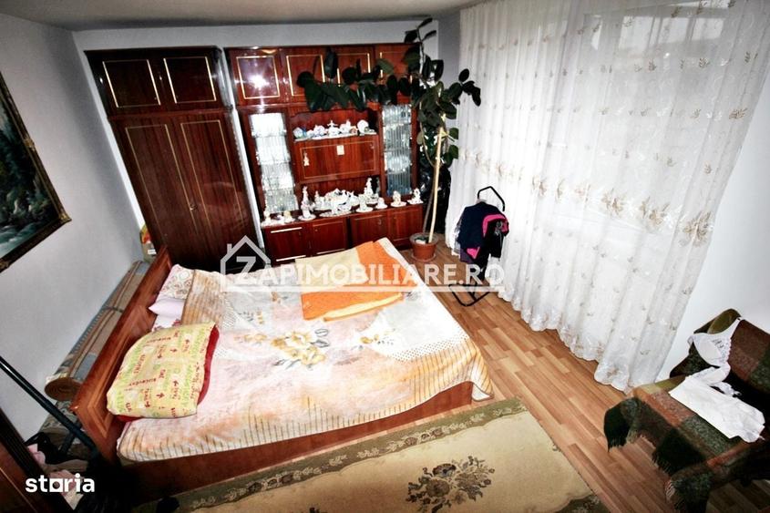 Casă cu 4 camere în Mureșeni