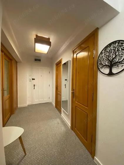 Apartament cu 3 camere decomandat în Ultracentral