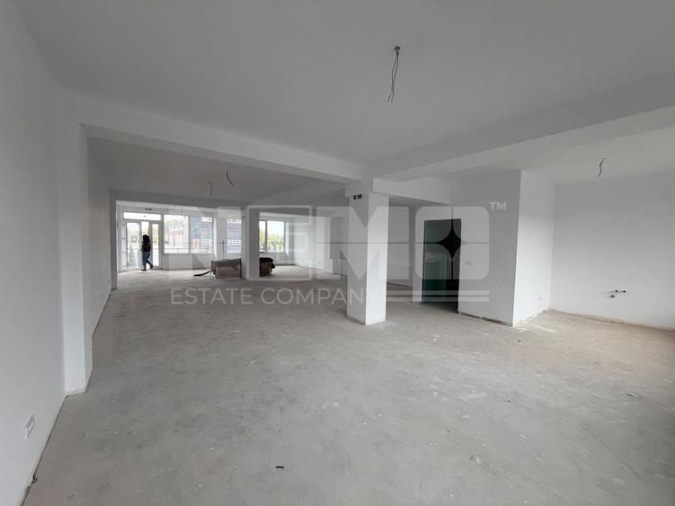 Spațiu comercial, de 120 mp, în Sud