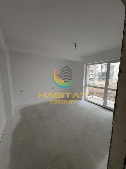 Apartament cu 4 camere decomandat în Berceni
