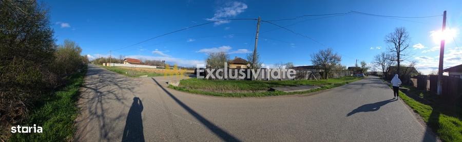 Casă cu 3 camere cu Teren 924 Mp în Scoarța