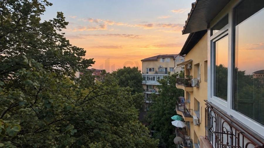 Apartament cu 3 camere decomandat, mobilat în Străulești