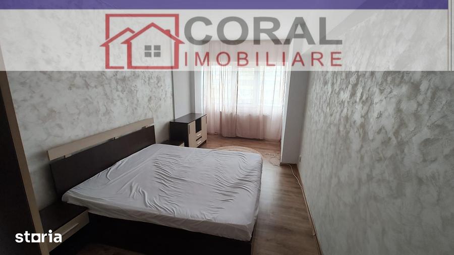 Apartament cu 3 camere în Decebal