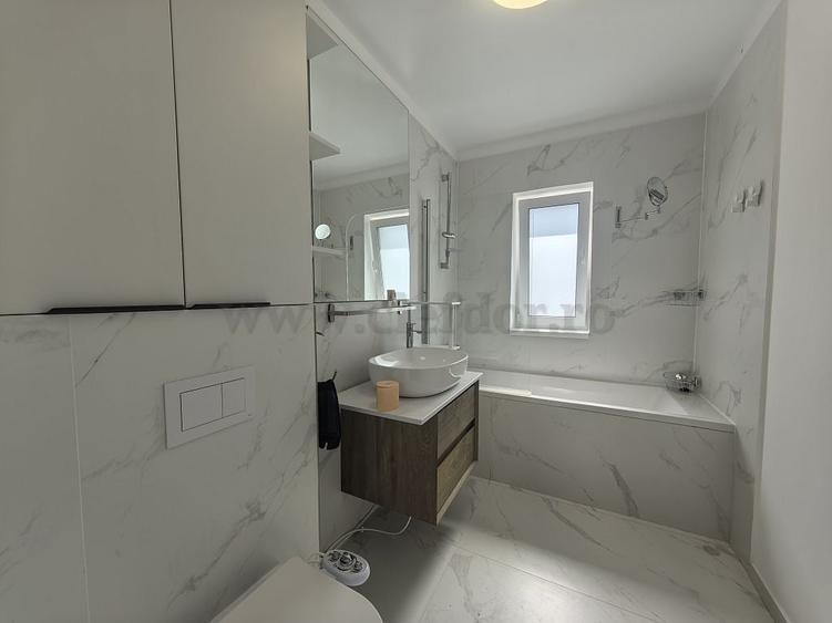 Casă individuală cu 5 camere cu Canalizare în Pipera