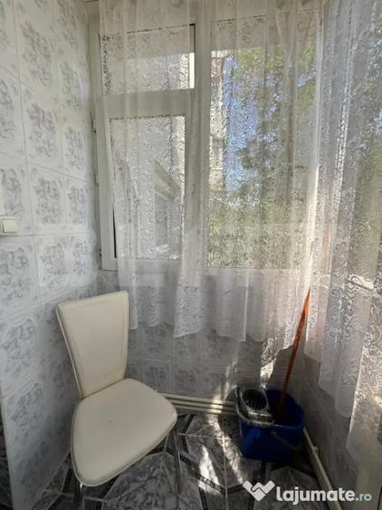 Apartament de vanzare, 2 camere decomandate, etaj 1, loc de - 1