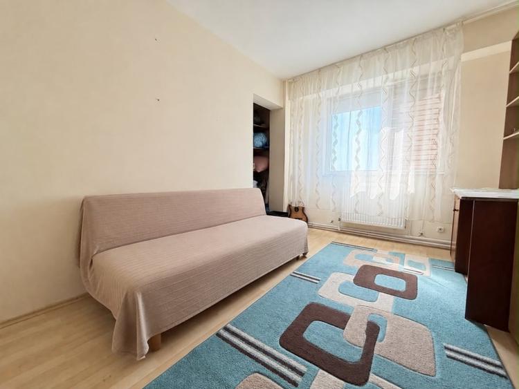 Apartament cu 3 camere circular, mobilat în Tomis Nord