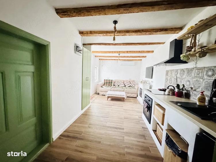 Casă cu Teren 1040 Mp în Nufăru