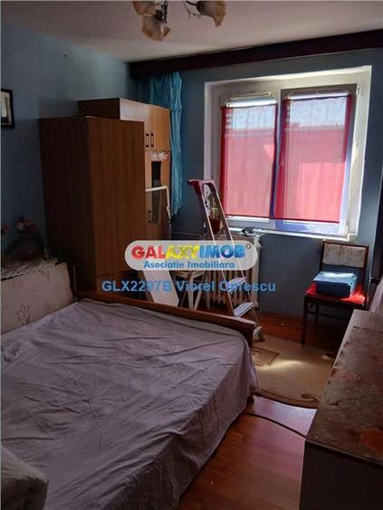 Apartament cu 3 camere decomandat în Dristor