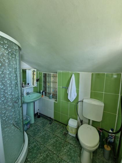 Casă cu 4 camere în Malovăț