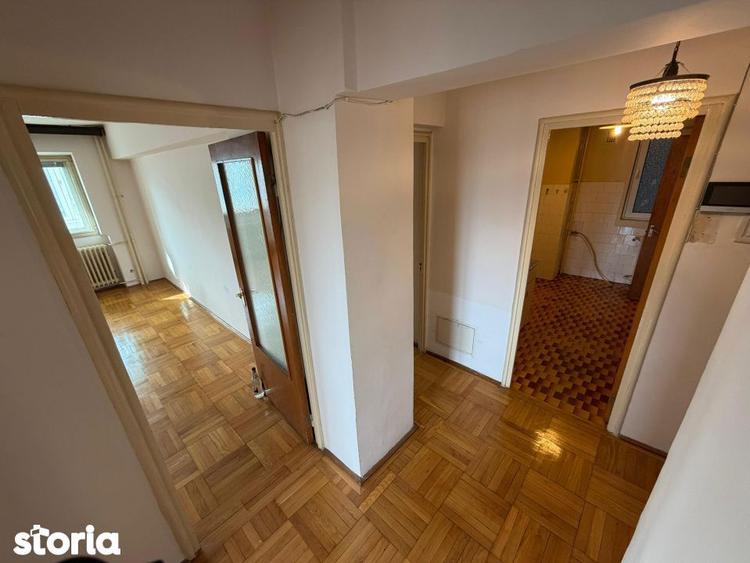 Apartament cu 4 camere, mobilat în Vitan