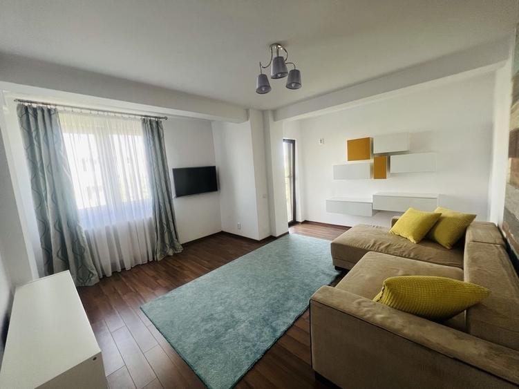 Inchiriez apartament 2 camere cu loc de parcare(direct la proprietar), zona Auchan Titan, sector 3 - 7