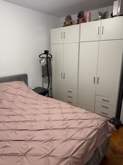 Apartament cu 2 camere semidecomandat în Gorjului