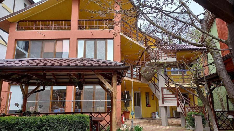 Casă cu 4 camere în Central