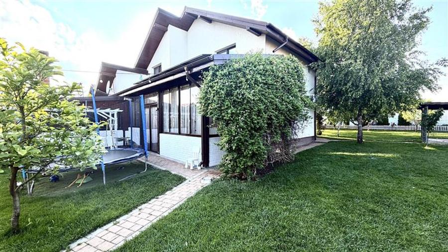 Casă individuală cu 5 camere cu Teren 1000 Mp în Aroneanu