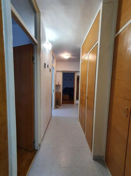 Apartament cu 2 camere decomandat în Moșilor