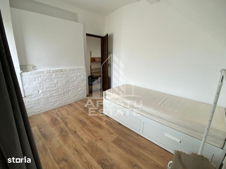 Apartament cu 3 camere, mobilat în Plopi