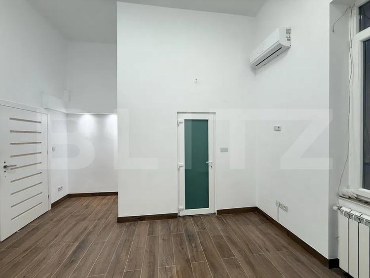 Apartament cu 2 camere decomandat în P-ța Unirii