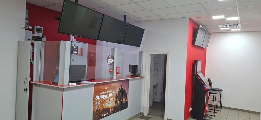 Spațiu comercial, de 64 mp, în Olteniței