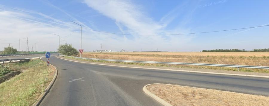 Teren agricol extravilan de 26776 mp, în Central
