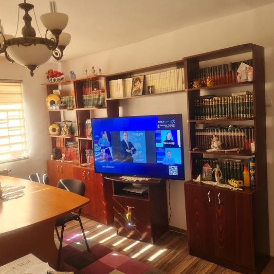 Apartament cu 3 camere decomandat în Central