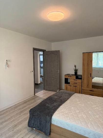 Apartament cu 3 camere decomandat, mobilat în Drumul Taberei