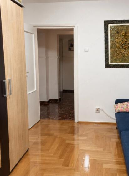 Apartament cu 3 camere decomandat, mobilat în Energiei