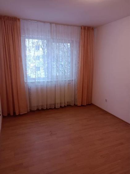Apartament de inchiriat - 3