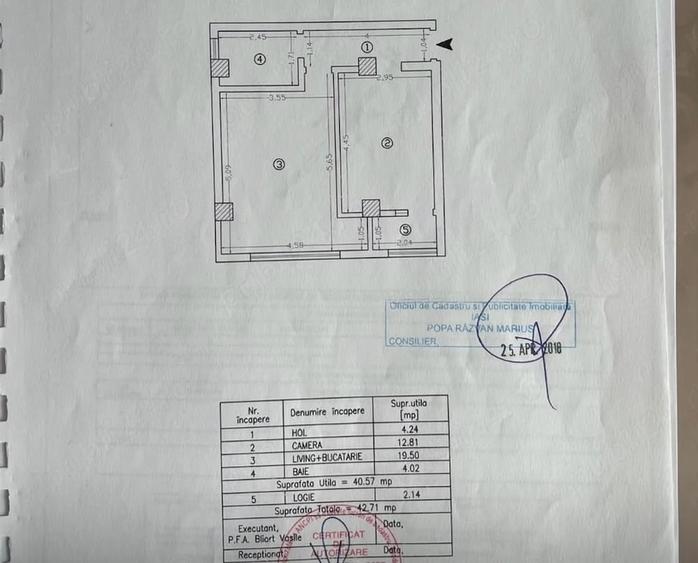 Apartament cu 2 camere decomandat în Valea Adâncă